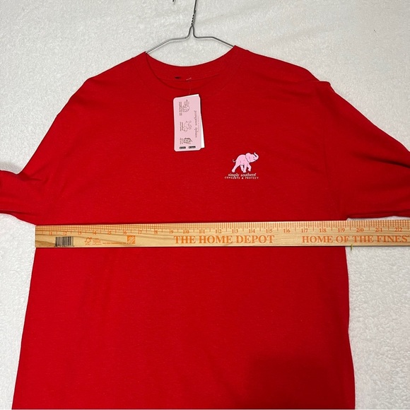 SIMPLY SOUTHERN Conserve & Protect Elephant Christmas Long Sleeve Red Tshirt Med - Picture 9 of 10